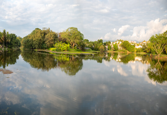 Imagen de lago - La estancia